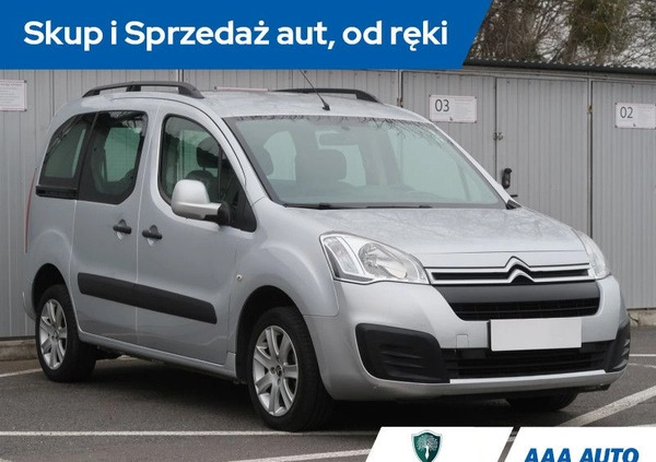 Citroen Berlingo cena 39000 przebieg: 70860, rok produkcji 2016 z Lipsk małe 92